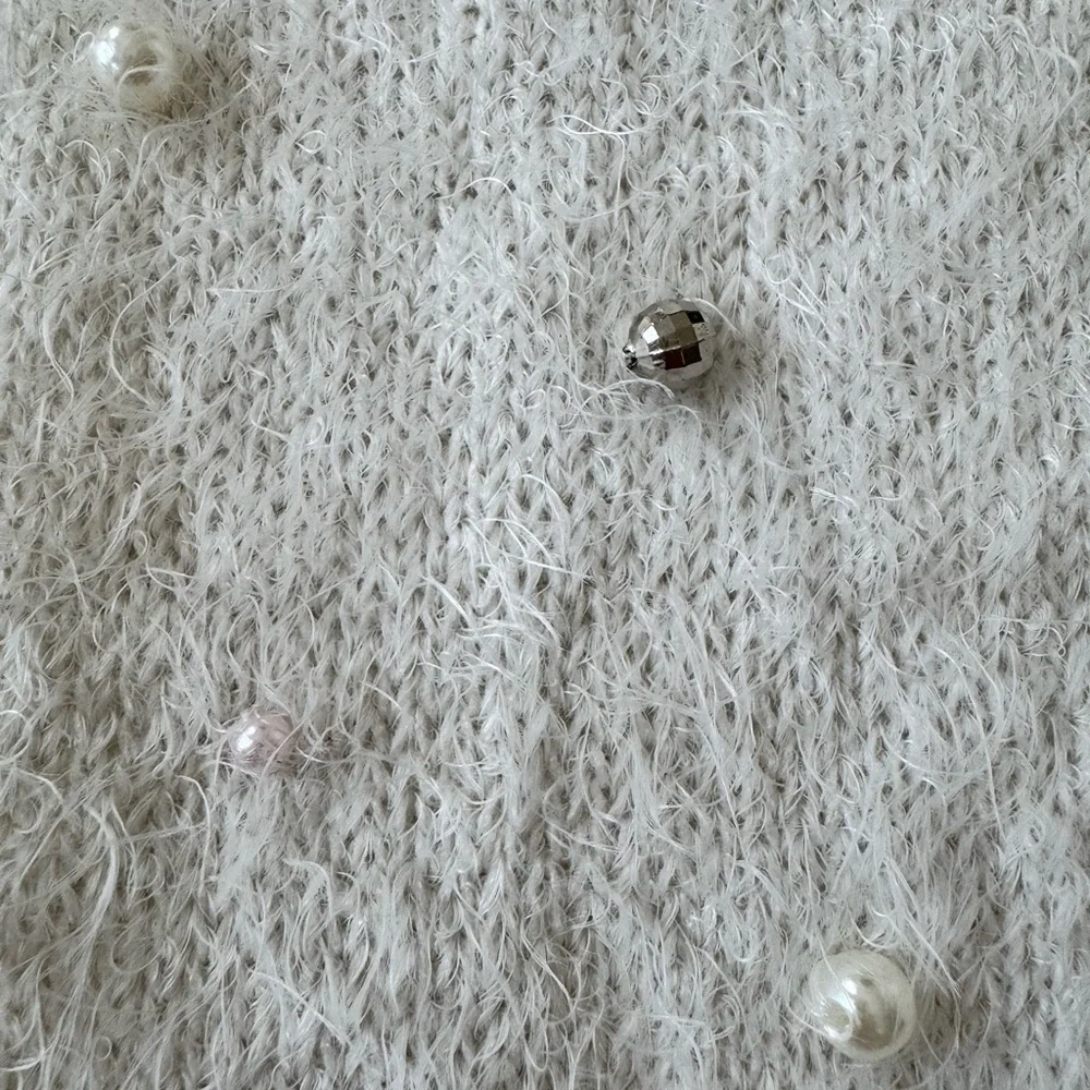 Betsey Johnson Pearl-Embellished Knit Scarf – Soft White Fuzzy Style Neck Warmer